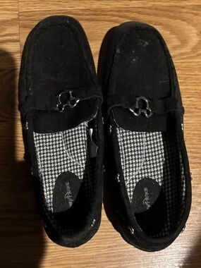 Disney Parks Black Felt feel loafers size 6